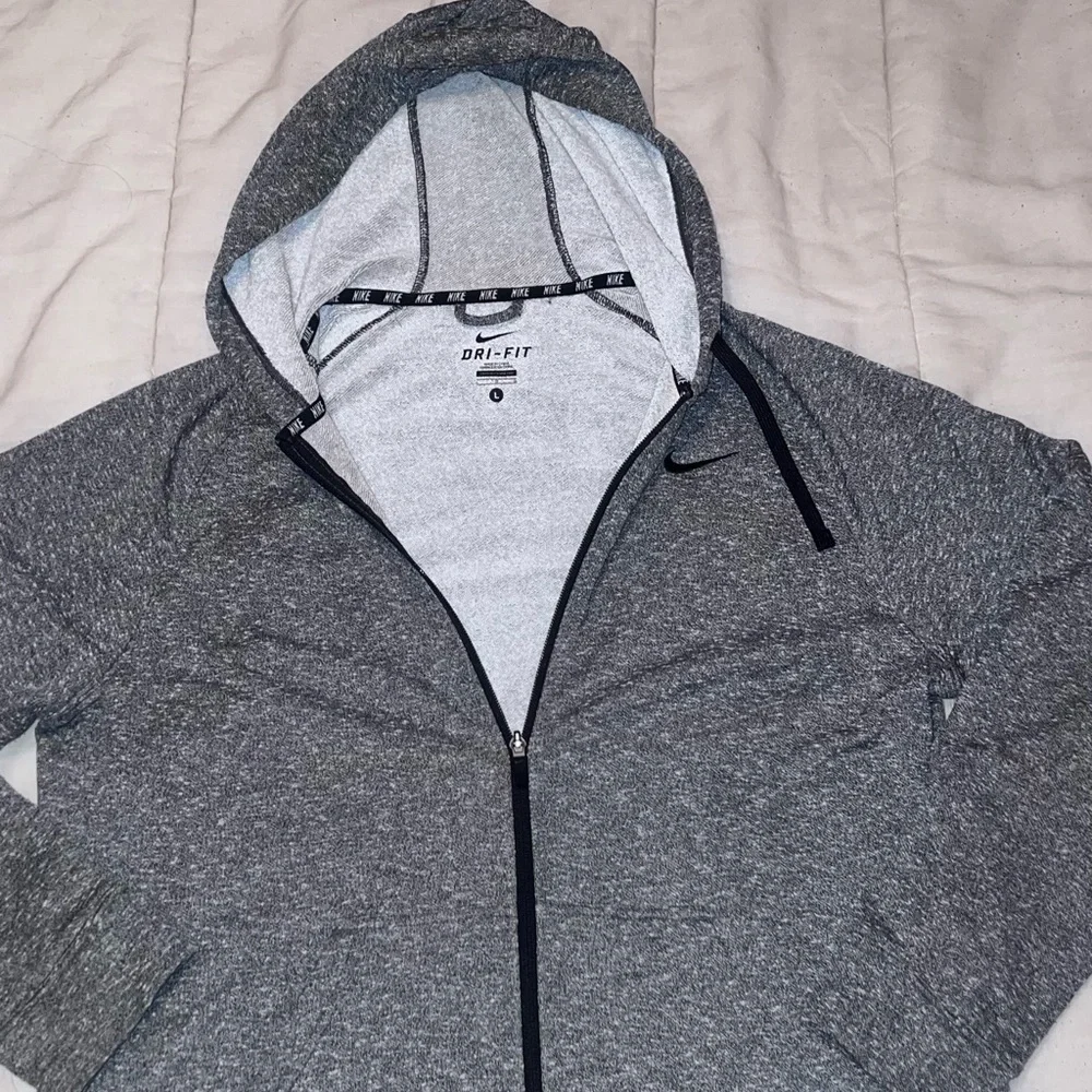 Nike dri fit sweater